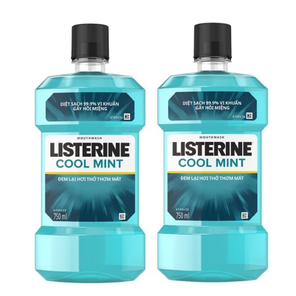 Bộ đôi nước súc miệng diệt khuẩn Listerine Cool Mint 750ml